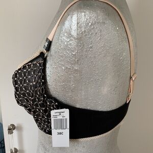 Unveiled Be Daring bra 38C NWT